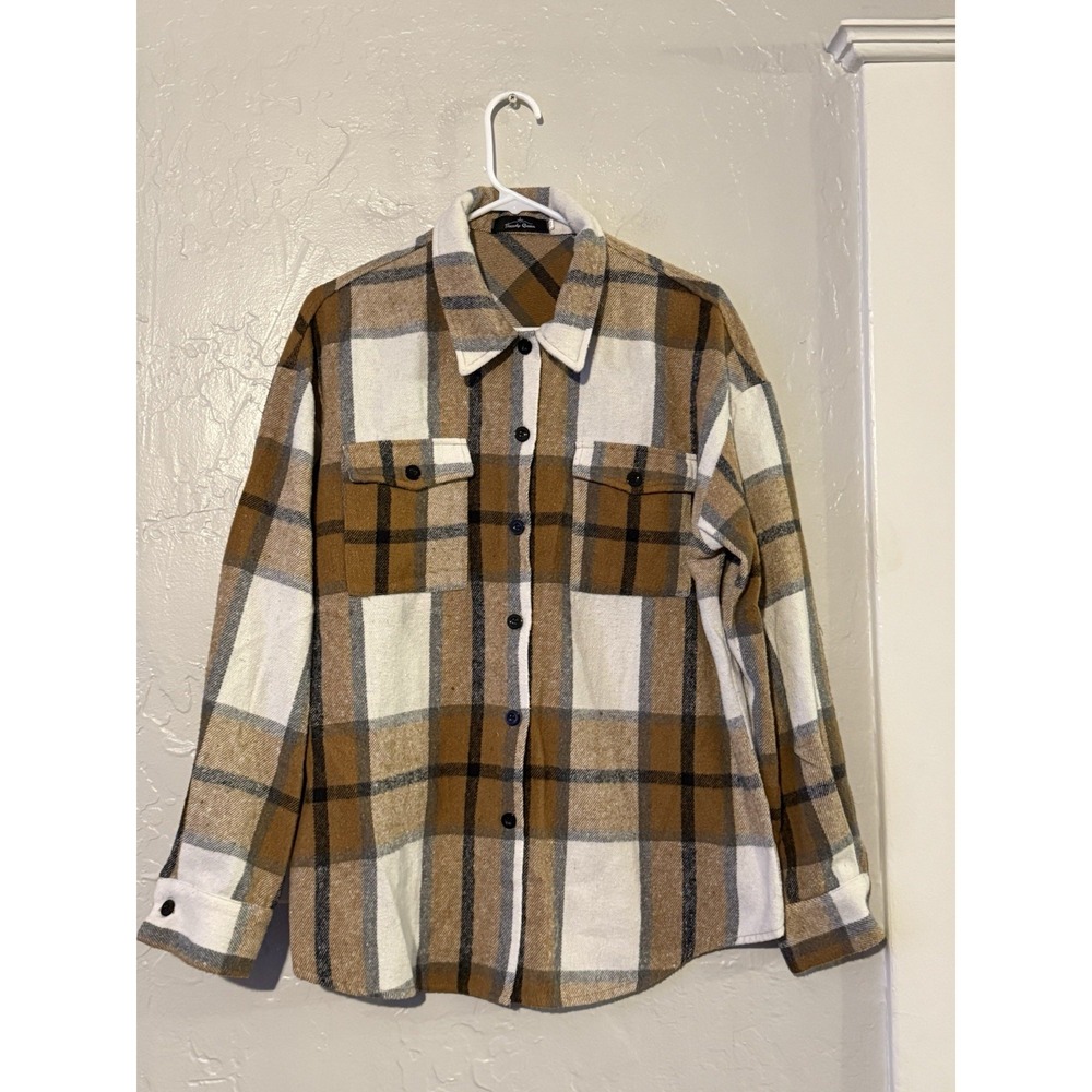 TRENDY QUEEN WOMEN'S HEAVY FLANNEL BUTTON UP SHIRT, SIZE LARGE, VERY NICE CLEAN+